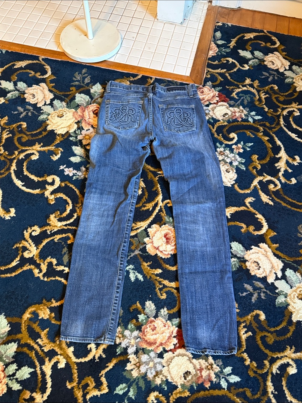 Rock & Republic  Blue wash Slim Straight Jeans- worn a bunch but great